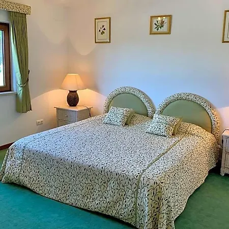 Poco Partido Sleeps 8 With Pool Air Con And Wifi Карвоейру