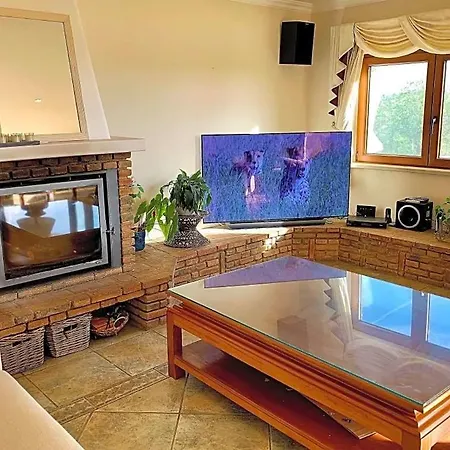 Вилла Poco Partido Sleeps 8 With Pool Air Con And Wifi Карвоейру
