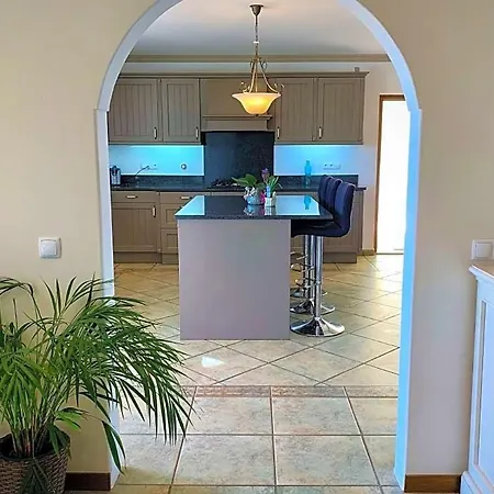 Вилла Poco Partido Sleeps 8 With Pool Air Con And Wifi