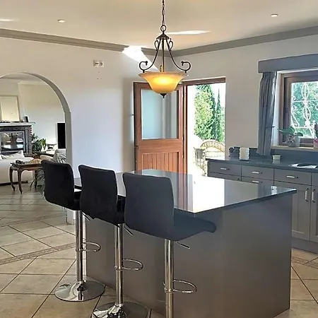 Вилла Poco Partido Sleeps 8 With Pool Air Con And Wifi *